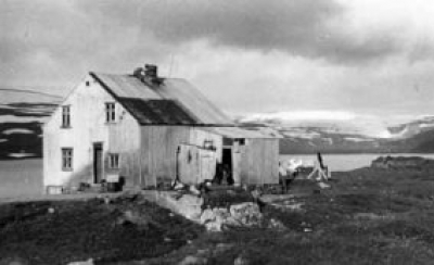 H&ouml;f&eth;astr&ouml;nd.