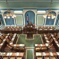 P&Iacute;RATAR VILJA F&AElig;KKA LANDSBYGG&ETH;AR&THORN;INGM&Ouml;NNUM